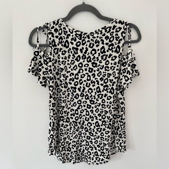 Cold Shoulder Leopard Print Top new size small - Picture 7 of 8